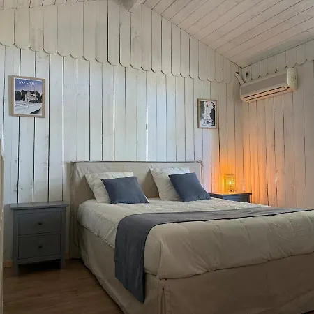 Claouey Jane 1ère Ligne Vue Bassin&spa *